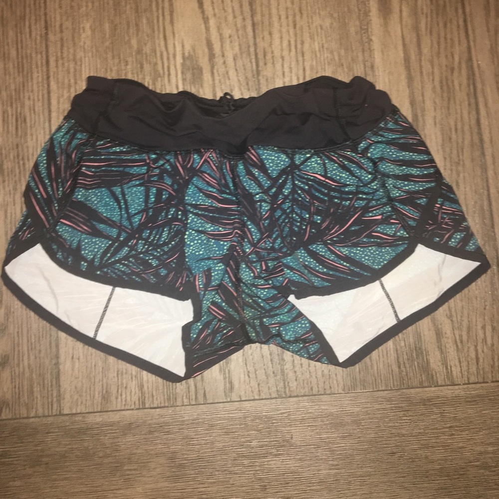 🌿lulu lemon shorts